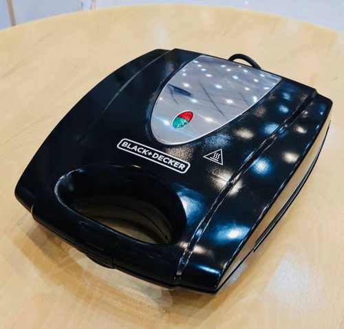 ساندویچ ساز بلک اند دیکر مدل TS4080