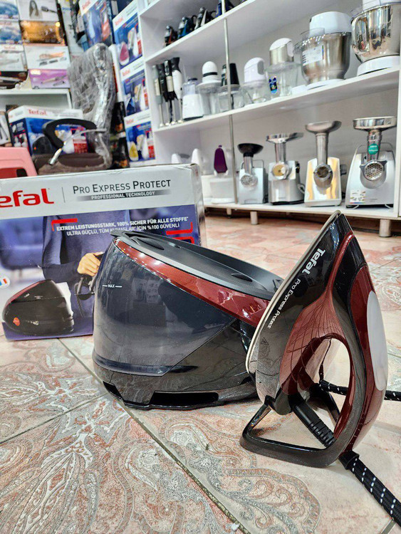 اتو مخزندار حرفهای تفال مدل gv9230