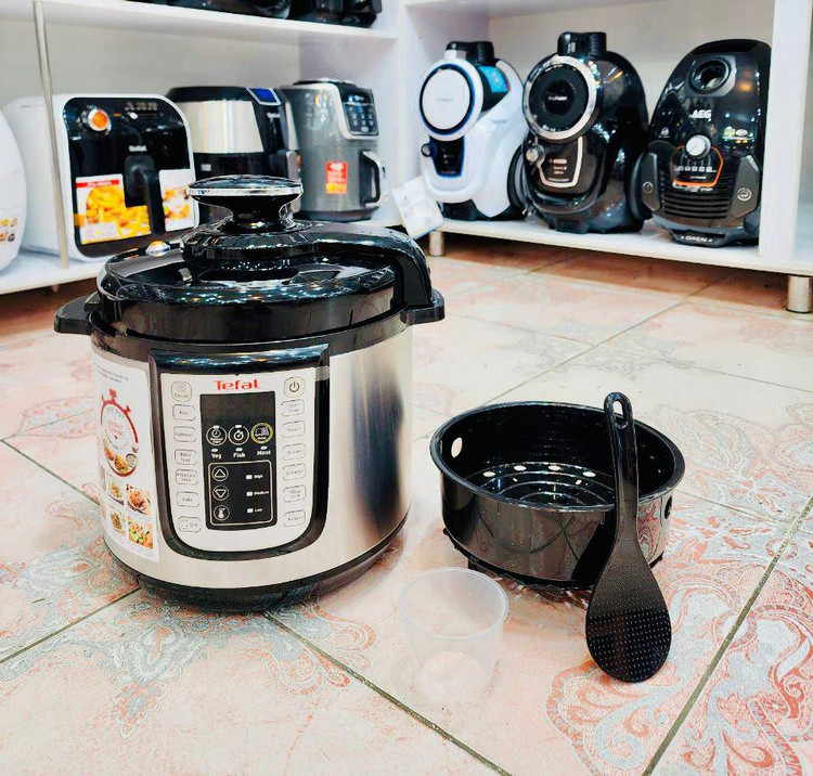 مولتی کوکر تفال مدل cy505e30