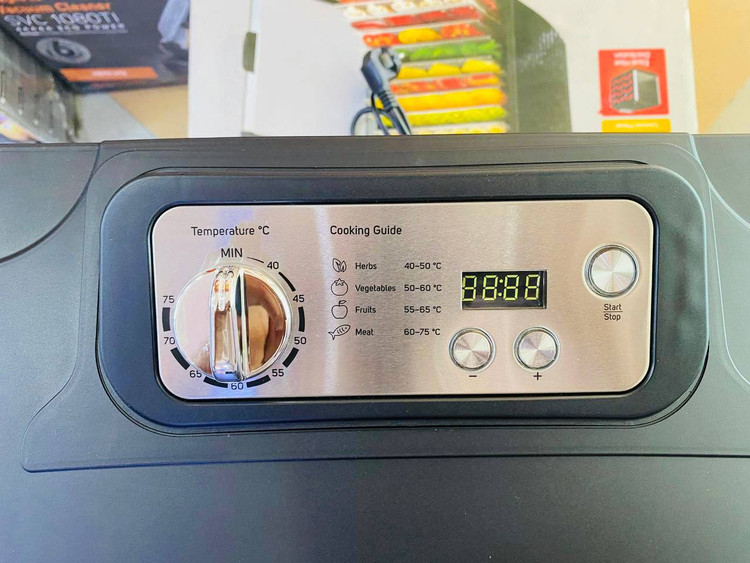 میوه خشککن حرفهای مارک سنکور مدل : SFD 7000BK