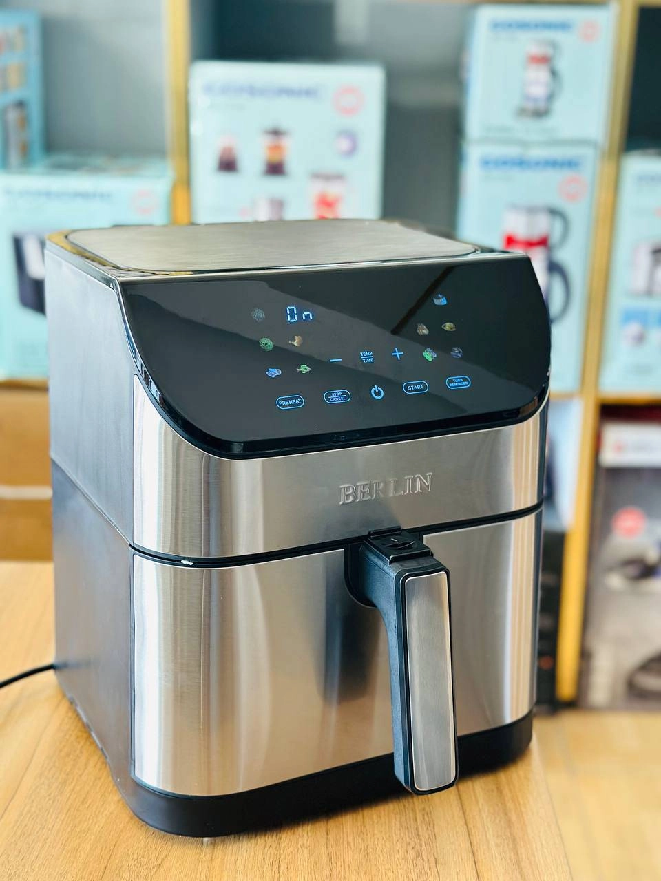 سرخ کن بدون روغن برلین مدل 700B