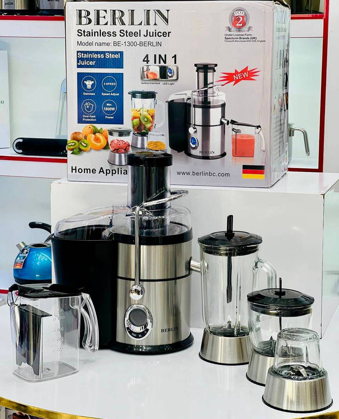 آبمیوه گیری ۴ کاره پایه استیل برلین مدل BE1300