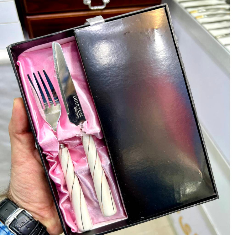 کارد و چنگال میوهخوری مارک دالتون