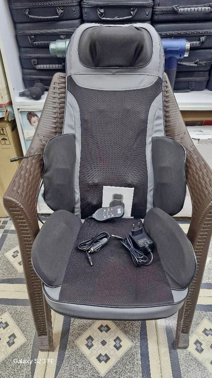 ماساژور صندلی باله دار با نشیمن