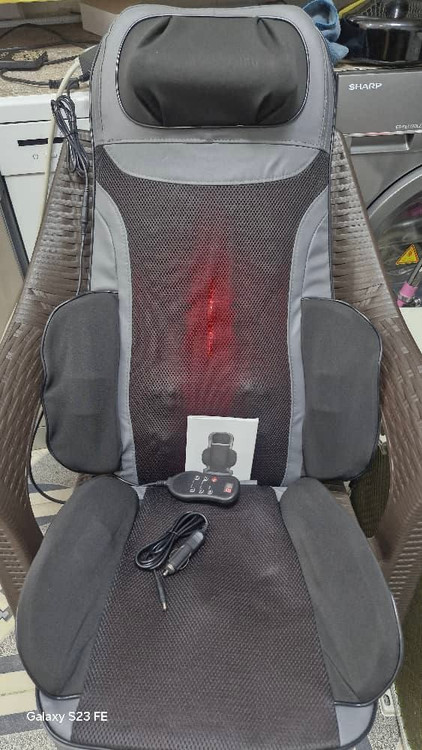 ماساژور صندلی باله دار با نشیمن