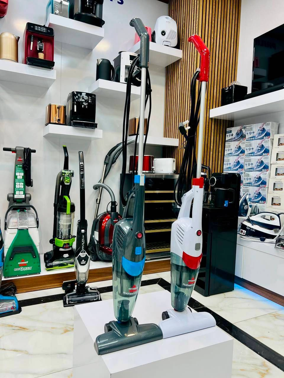 جاروبرقی ایستاده سبک وزن 3در1 برند بیسل مدل (2024E)