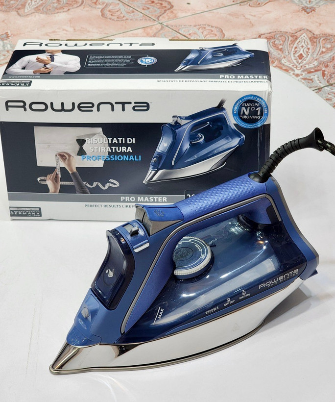 اتو حرفه ای رونتا مدل dw8215