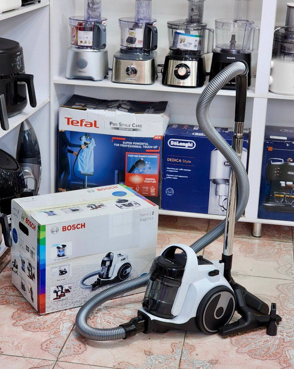 جاروبرقی مخزن دار بوش مدل bgs05a222