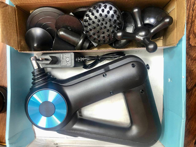 ماساژور تفنگی مدل-MASSAGE GUN 12 MASSAGE HEADS
