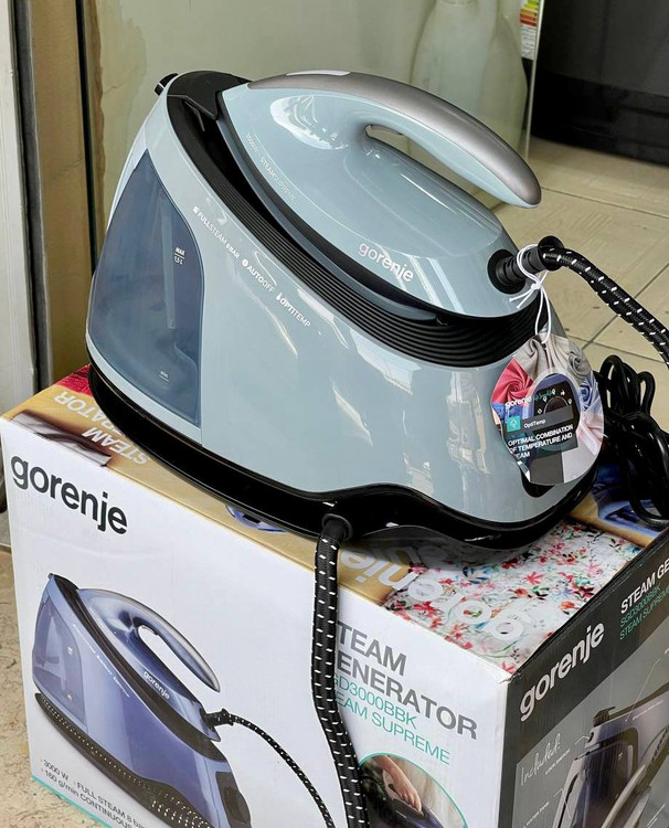 اتو مخزن دار گرنیه مدل SGD3000BBK برند اسلووانی