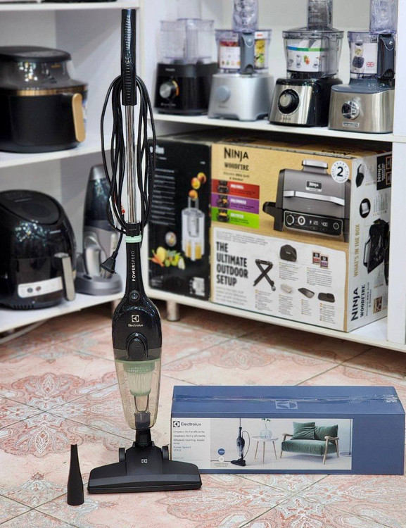 جاروبرقی ایستاده الکترولوکس stk12