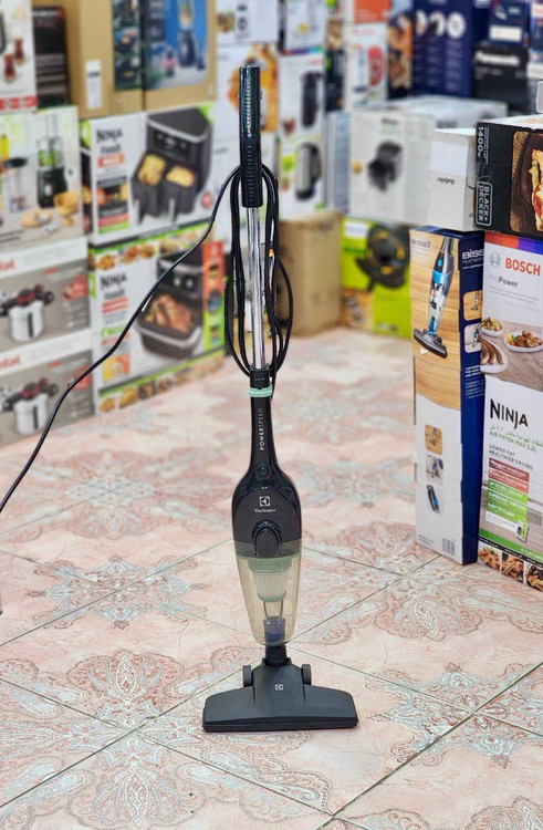 جاروبرقی ایستاده الکترولوکس stk12