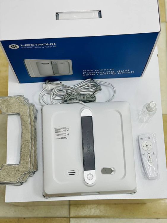 ربات شیشه شور مارک LIECTROUX مدل S9