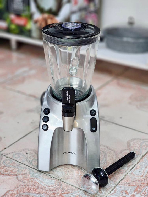 مخلوط کن حرفهای کنوود sb327